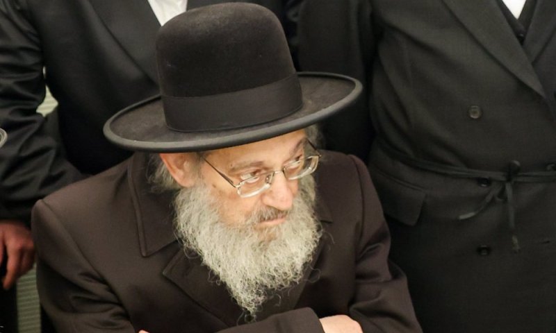 דרכו האחרונה של ר' אביעזר: מסע הלווית המשגיח הליטאי שכיהן כאדמו"ר