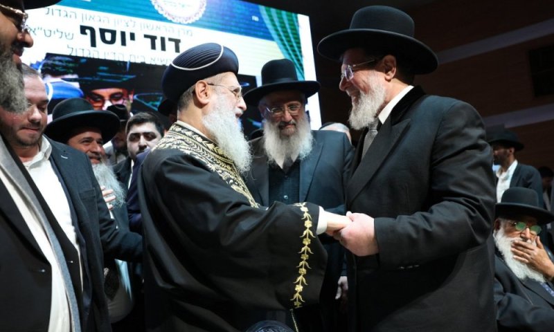 גדולי ההוראה במערכה נגד הרה"ר לבג"ץ: "חובה למסור נפש ולא לקיים פסק דינם"