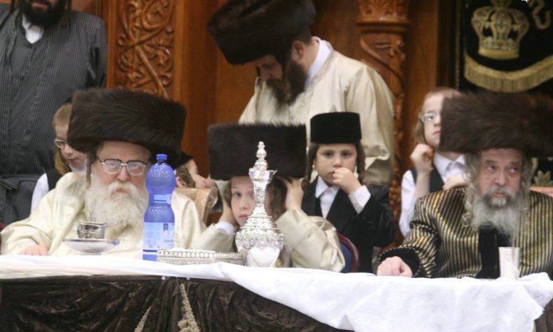 הסבים האדמו"רים בבר מצוה 