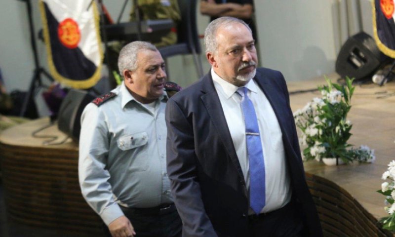  ליברמן ואיזנקוט נפגשו: "מגבשים חלופה ציונית לממשלה"