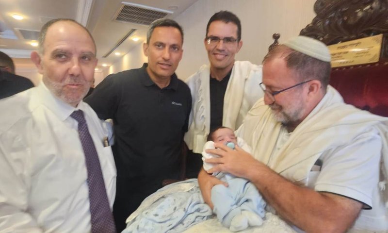 אביו של חלל צה"ל שימש סנדק לתינוק שנקרא ע"ש בנו