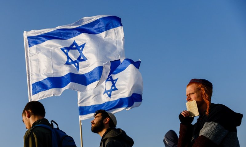 דגלי ישראל בהלוויה