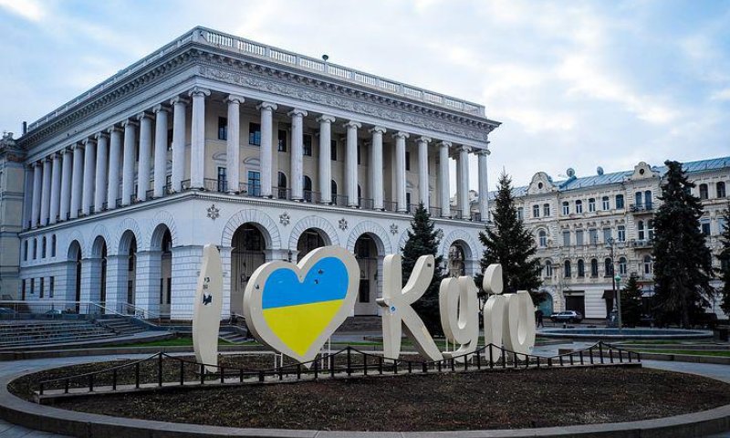 ראש נאט"ו קורא למדינות החברות להתמיד בתמיכה באוקראינה