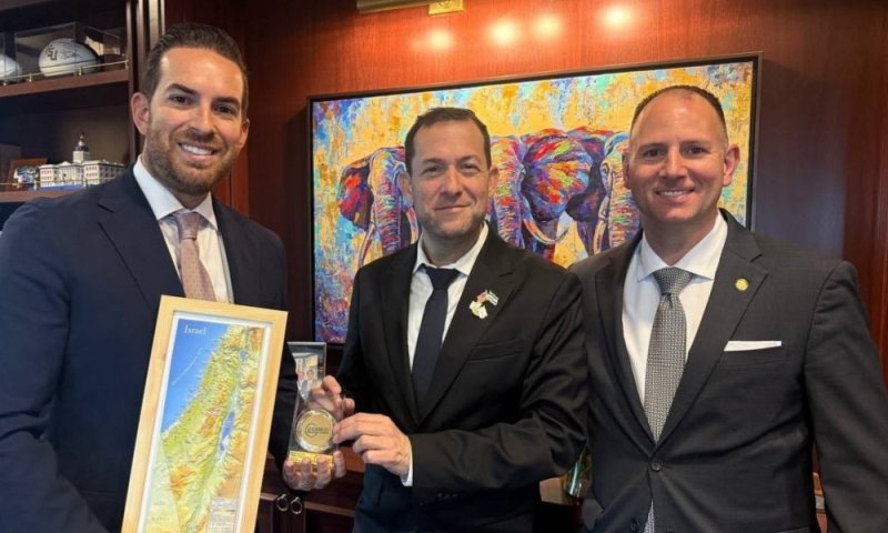 חוק יו"ש עבר בוועדות בית הנבחרים בפלורידה - בתמיכה דו מפלגתית