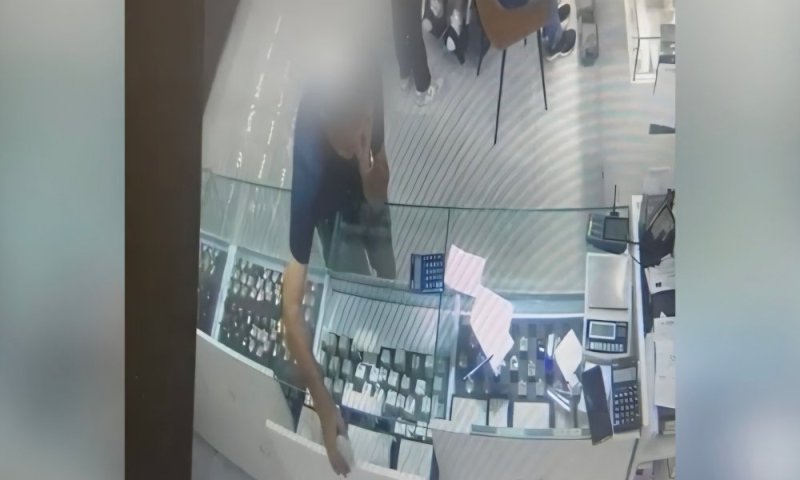 גנב התכשיטים המתוחכם נתפס על חם: כך פעלה השיטה
