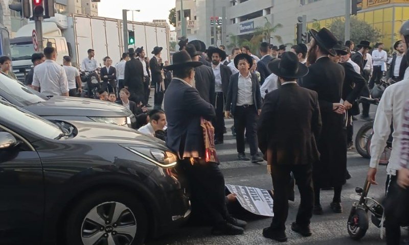 בעקבות מעצר תלמידי הישיבות: מחאות סוערות ברחבי הארץ