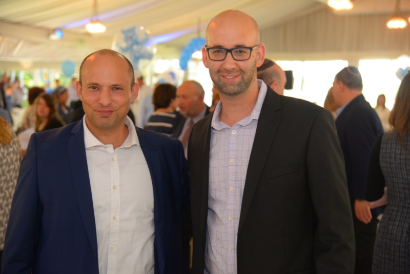 באדיבות המצלם
