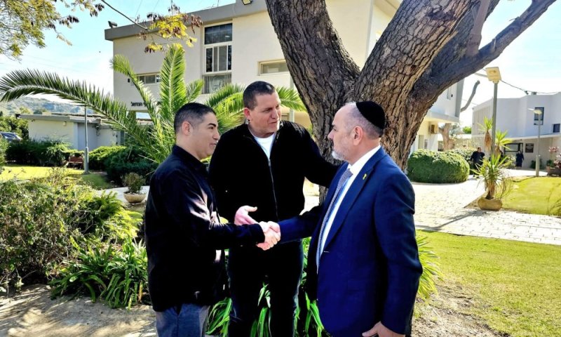 השר מרגי בסיור בחוף הכרמל: "מועצה שפורצת דרך בתחום הרווחה"