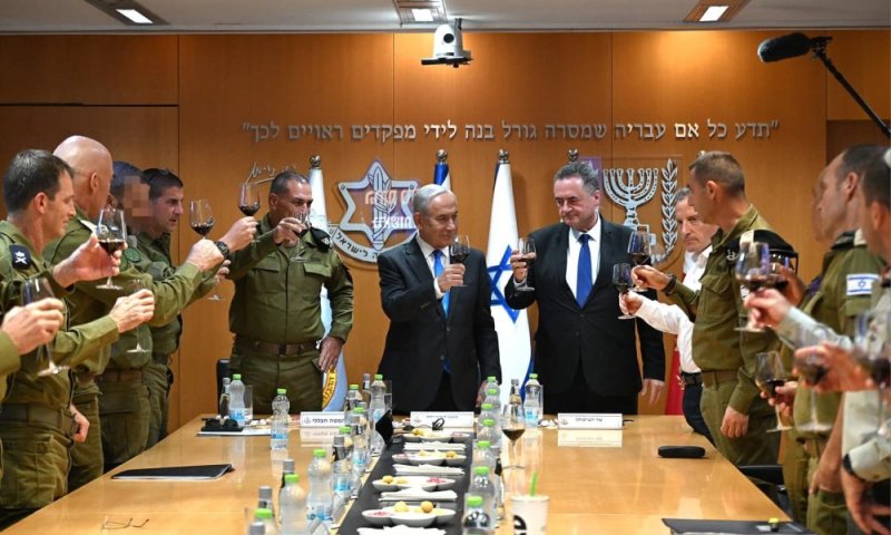 נתניהו מסמן את היעד הבא מול איראן: "הפלת המשטר בהישג יד"