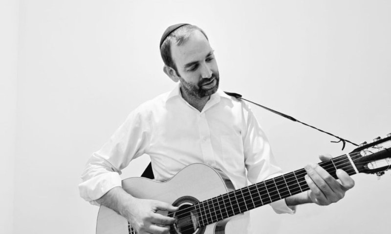 יוחנן חייט משחרר את "בחירה" &ndash; סינגל חדש שמעמיד אותנו ברגעי מבחן