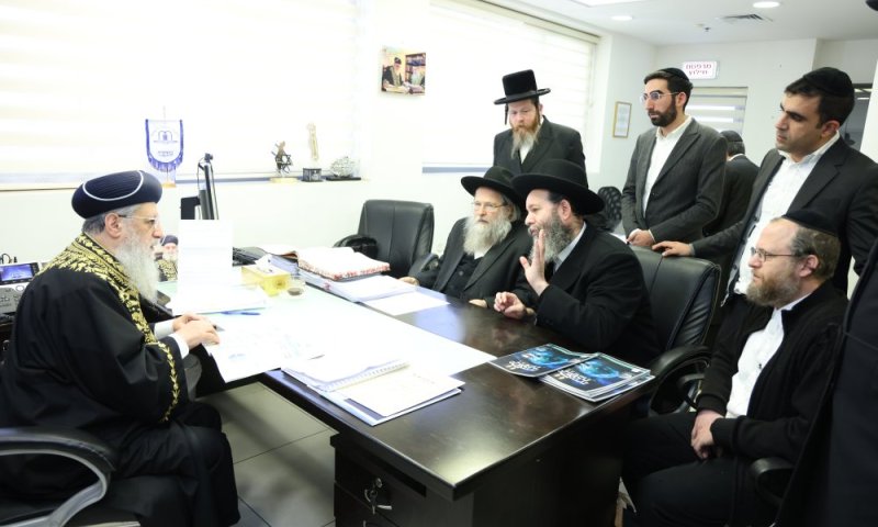 הראשון לציון: "אין שום היתר להקל בשמירת השבת בעידן הטכנולוגי כשיש פתרונות נגישים"