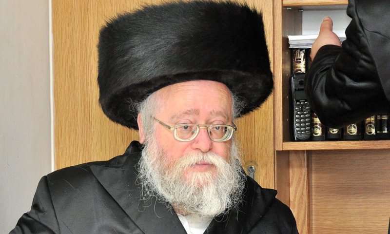 שתי הלוויות בשיכון: בנו של בעל התפילה ואשת המשב"ק נפטרו בשבת