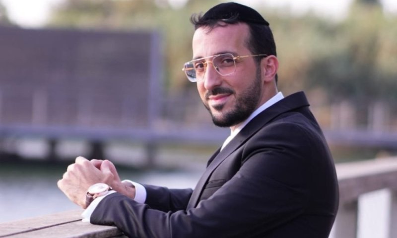 "יום קדוש הוא": להיט השבת של יעקב ישראל &bull; סוחף
