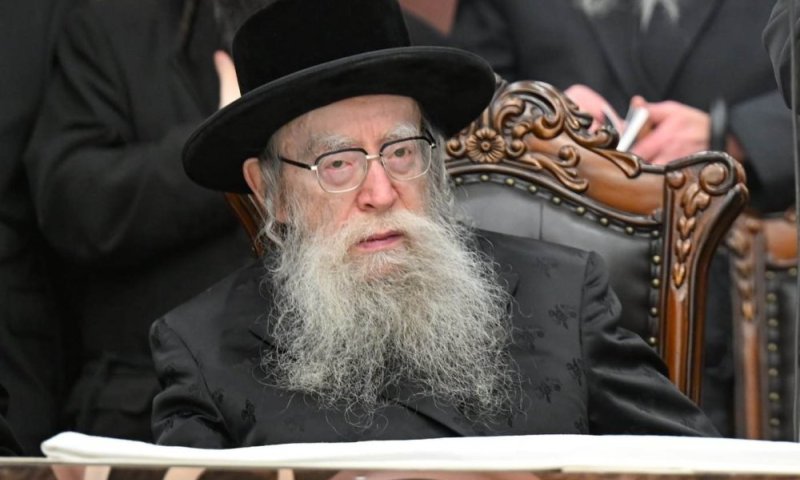 האדמו"ר מפשעווארסק: "הלובשת פאה עוברת על דת יהודית"