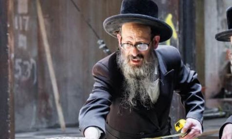 הלם בשיכון החסידי: הדיין התמוטט באמצע הכשרת מקווה