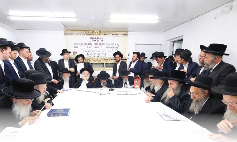 ההגנה המיוחדת של גדולי התורה, והגאון רבי דן סגל שחרג ממנהגו 