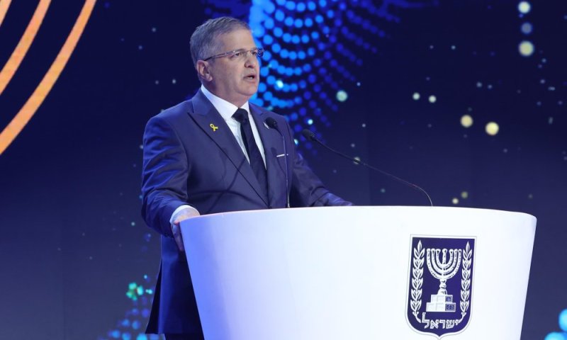 השר קיש בטקס