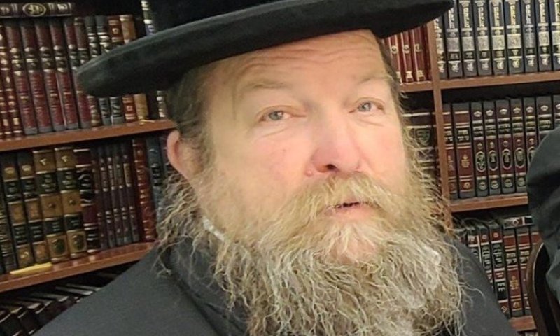 החסיד נסע לבקר את בנו במונסי ונפטר מהתקף לב באמצע הדרך