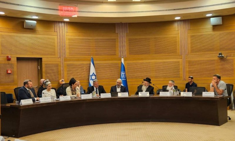 למעלה ממאה משתתפים בכנס חירום בכנסת בנושא הכשרות