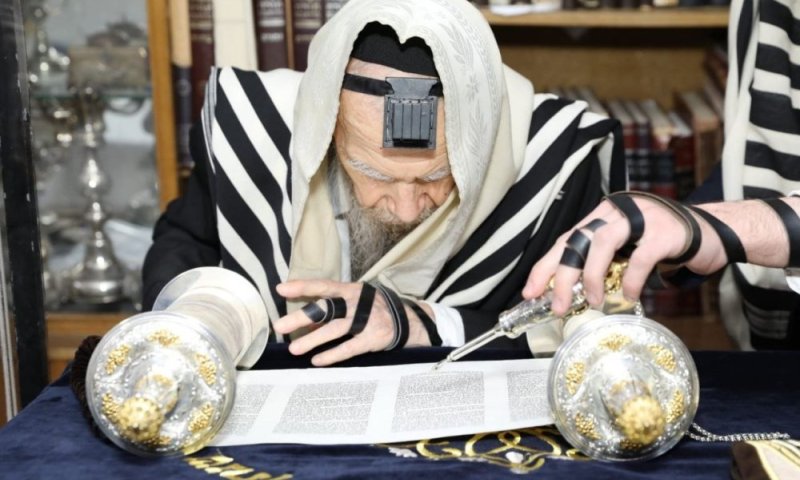 לראשונה אחרי 17 שנה: ספר תורה יוכנס לפוניבז' במוצאי שבועות