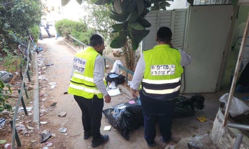 השכנים הריחו ריח חריף: גופת גבר אותרה במצב ריקבון בבני ברק