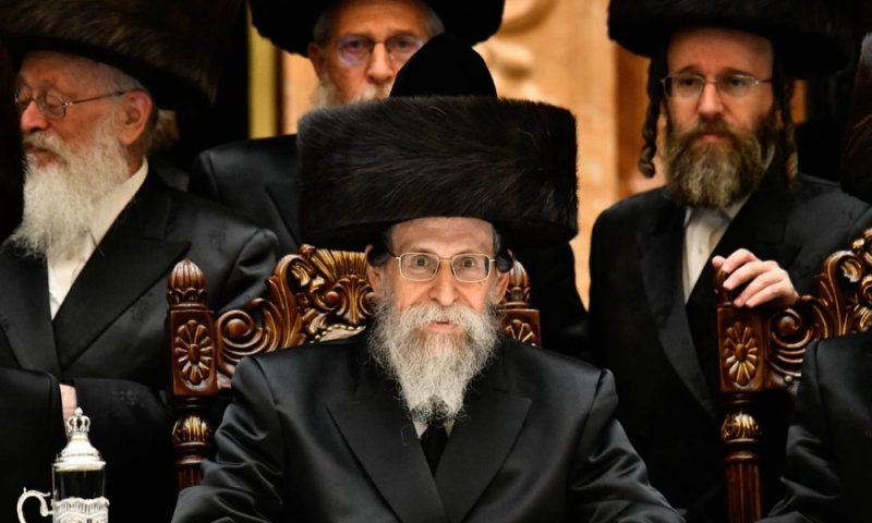 שבת יארצייט ג' חשוון ואופרוף בחצר באיאן &bull; כל אירועי וזמני השבת