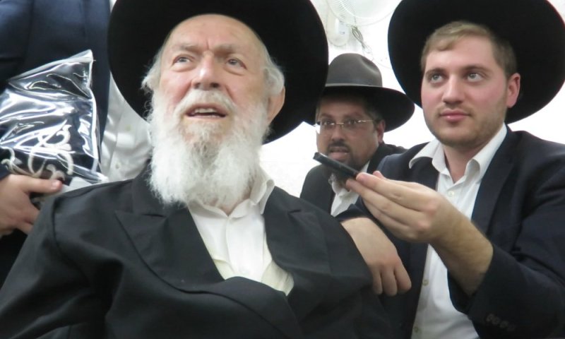 האישה הייתה בממ"ד לבד? עמוד ההוראה מציע שתקנה לה ממתק