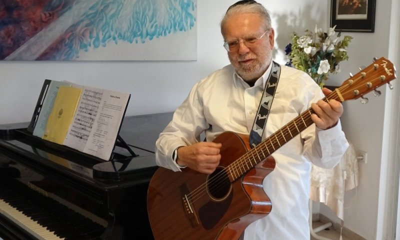 ניסים ברוך בסינגל חדש ומחזק - ה' רועי