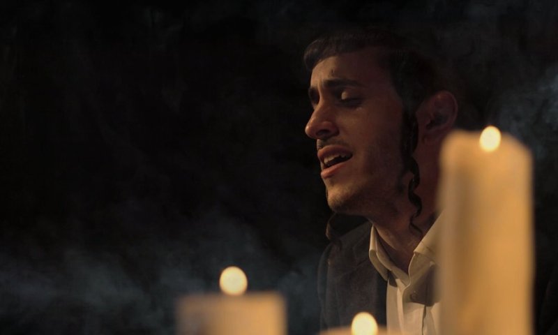 שמוליק סוכות בסינגל-קליפ חדש: "באותה השעה"