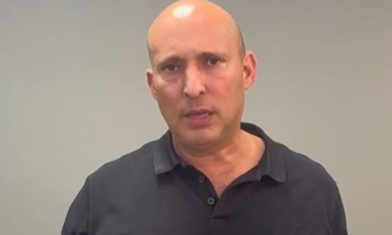 בנט נגד חוק הגיוס: "הממשלה מפקירה את הלוחמים, המשרתים ינצחו"