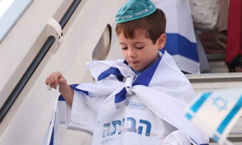 בטקס חגיגי: גל עלייה נמשך לישראל