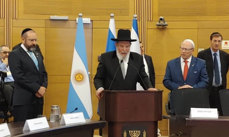 31 שנים לפיגוע: הרב הראשי נשא את הנאום המרכזי לזכר הנספים