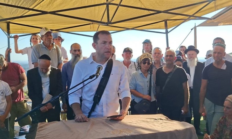 איתי בנו של משה זר ספד לאביו: "הגשמת את חלומך בהקמת יישובים וחוות"