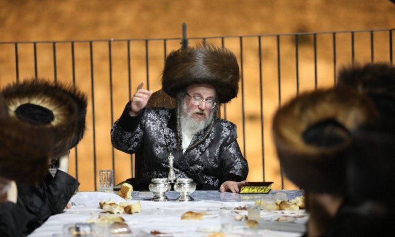 שבת מסורתית: הרבי מביאלא ב"ב ישבות בכותל &bull; כל אירועי וזמני השבת