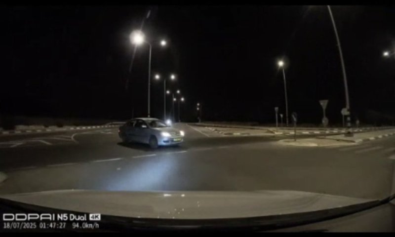 מצלמת הרכב תיעדה את התאונה הדרמטית. צפו