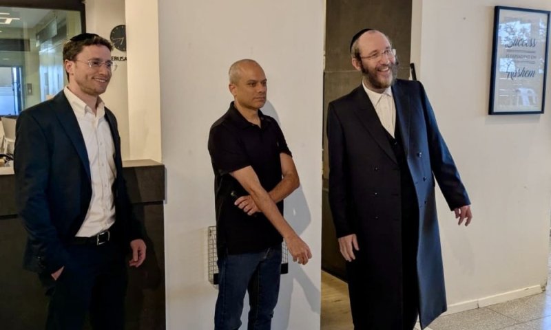ידין ענתבי, מנכ"ל בנק הפועלים: סניף בני ברק &ndash; מסורת של זמינות גבוהה ושירות יעיל ומקצועי