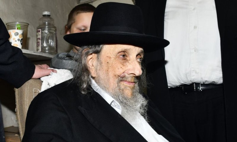 המקובל הישיש מבני ברק פונה בעיצומה של השבת לבית החולים