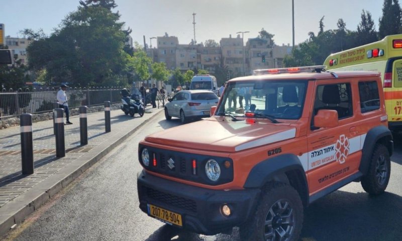 מהזירה