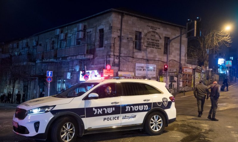 תופעה בשכונות החרדיות: נערי שוליים תוקפים - "ועוקצים" רוכבי קורקינטים
