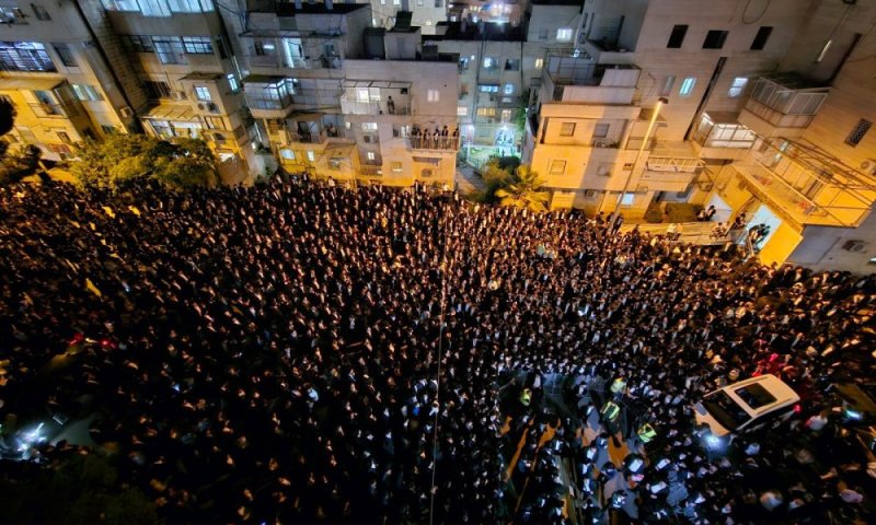 שידור חוזר: מסע הלווית מרן הגאון רבי ברוך שמואל דויטש זצ"ל