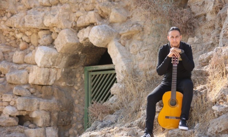 הזמר ישראל צוברי בביצוע מרגש וחדש  "ברכת כהנים"