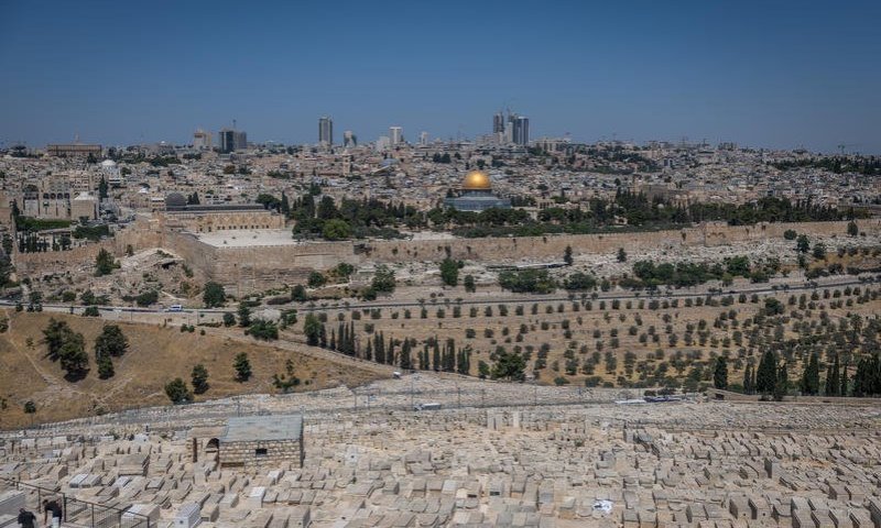 מצמרר: האבא נפטר, החתונה מתקרבת - ואמא שקועה בבור היגון