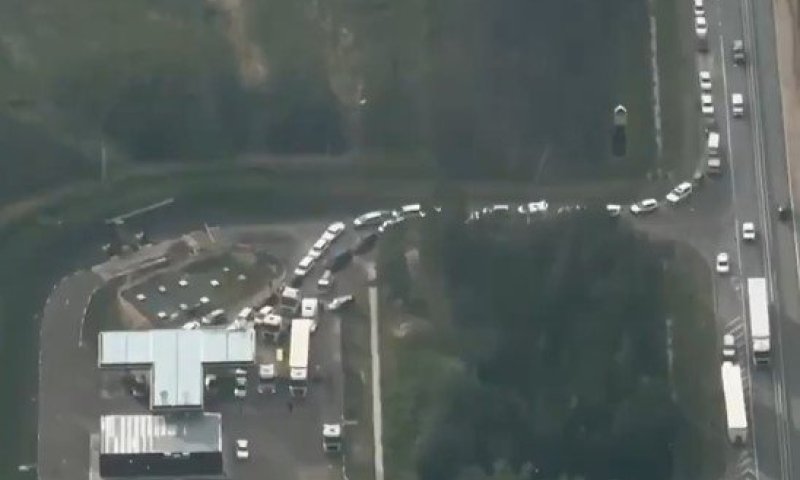 משבר הנפט ברוסיה: תורים ארוכים בתחנות הדלק