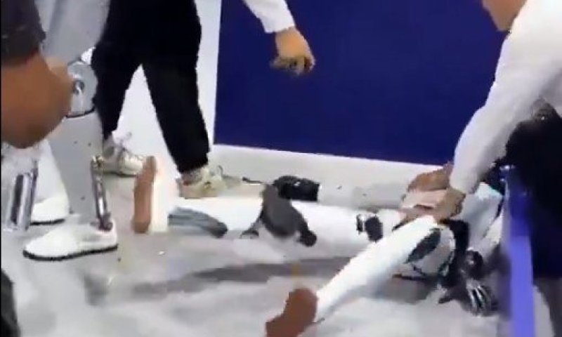 תקלה בתערוכה: רובוט אנושי איבד שליטה והפחיד את המבקרים