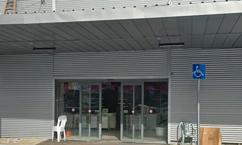 רמי לוי נכנס לשוק הסטוק: אלפים הסתערו ביום הפתיחה, תורים כבר משבע בבוקר 