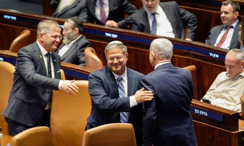 כמעט מכות בין עודה לבן גביר: משמר הכנסת נאלץ להתערב
