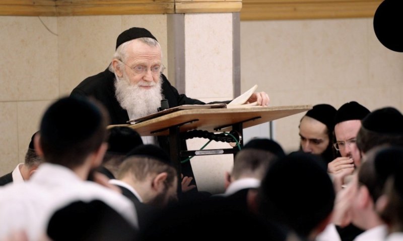 היסטוריה: ר' אשר אריאלי ינאם לראשונה מחוץ למסגרת שיעוריו