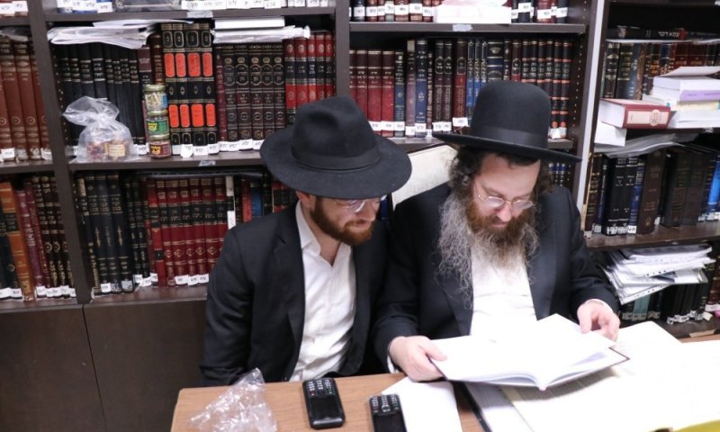 קורת רוח בעולם ההוראה: הספר החדש בענייני חולים בצום התקבל בברכה אצל גדולי הפוסקים