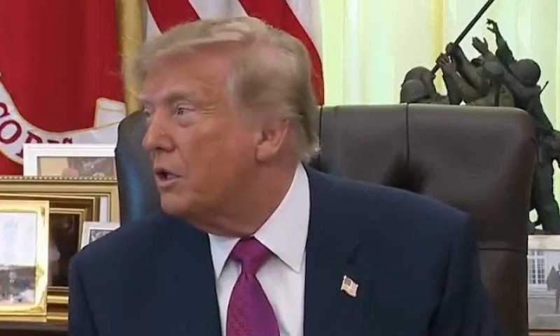 טראמפ בתשובה חדה לכתבת: "אני לא חייב להודיע על כל דבר"