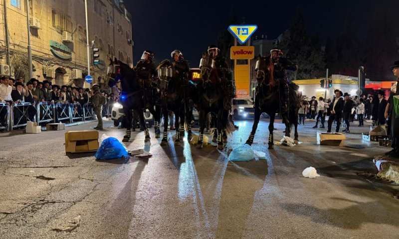 נמשכות המחאות: רימונים הושלכו בירושלים, עומסים כבדים באזור ב"ב
